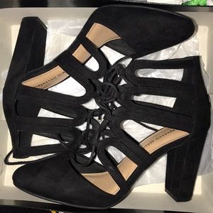 Cute Chunky Heel Shoes !